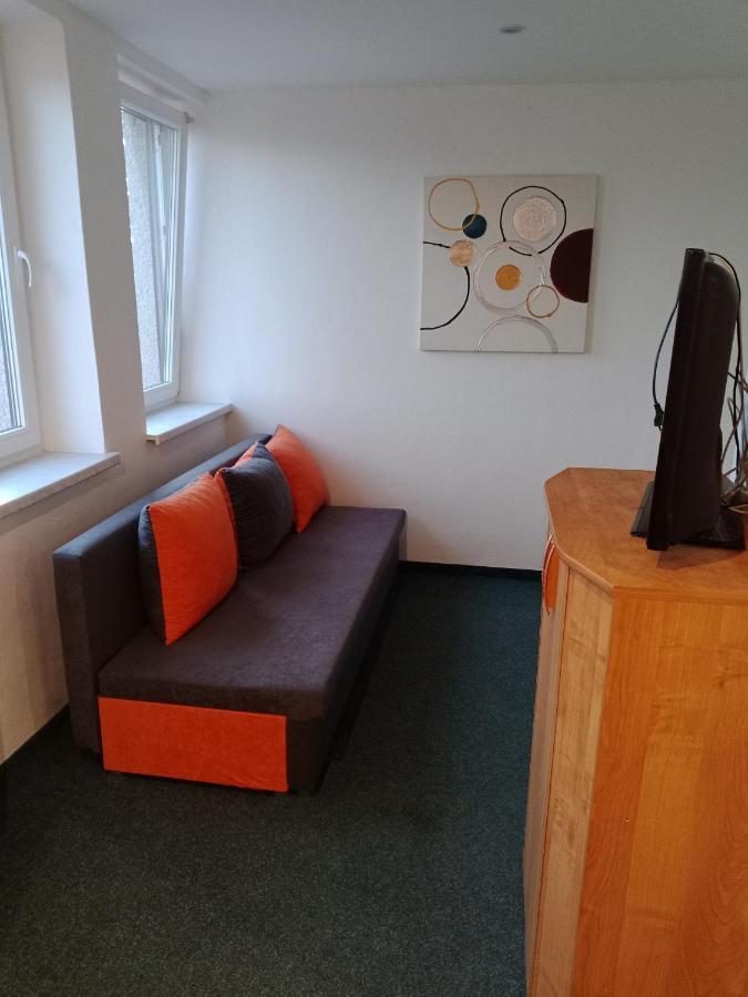Apartman Obecni Hostinec Provodov (Hradec Kralove) 외부 사진